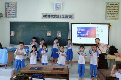 sinh hoạt câu lạc bộ tiếng anh khối 1-2